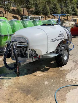 Опрыскиватель вентиляторный прицепной TWISTER2000 (MOSH)